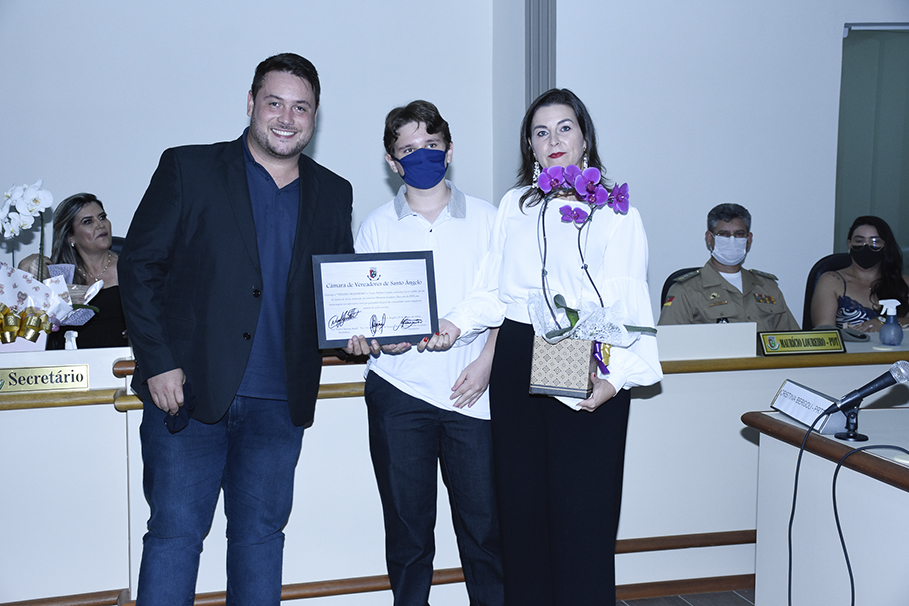 CONFIRA A ENTREGA DO TÍTULO MULHER CIDADÃ.