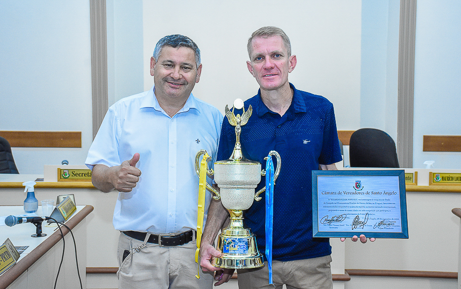 Legislativo presta homenagem ao atleta Ricardo Sobucki