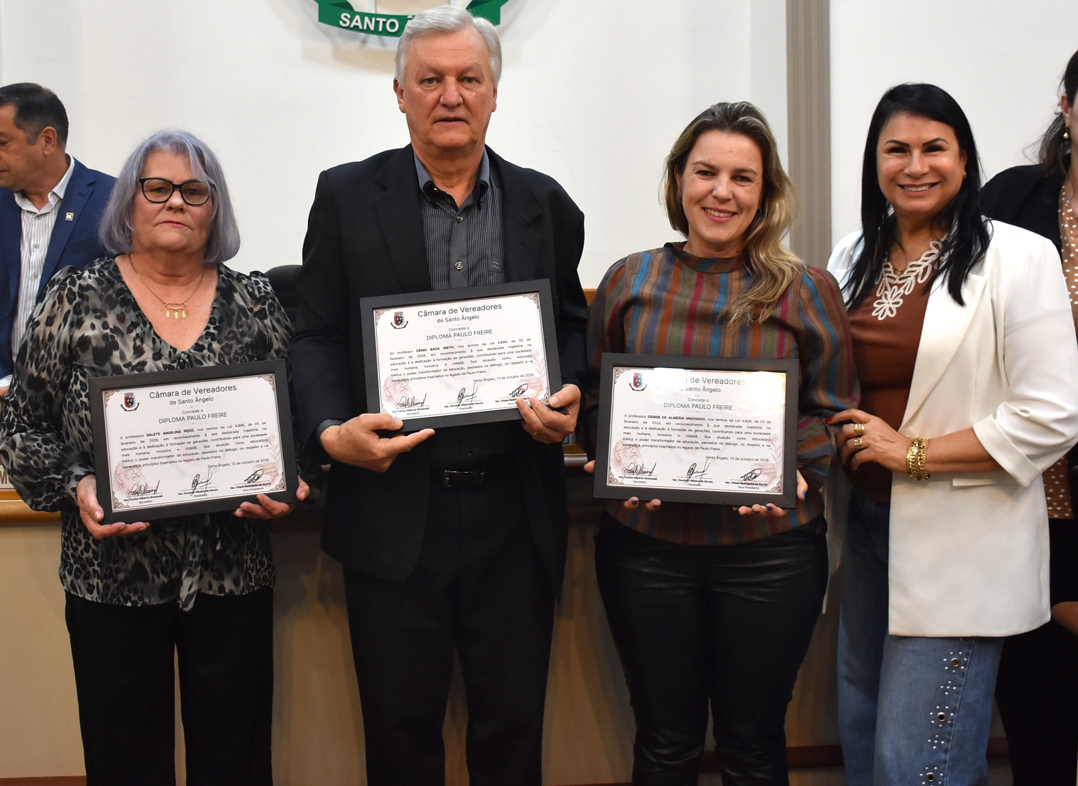 Câmara de Santo Ângelo realiza sessão solene em homenagem ao Dia do Professor